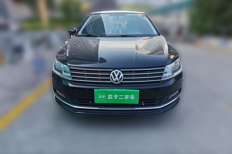 Used Volkswagen Lavida 2017 1.6L Automatic Comfort Edition Front