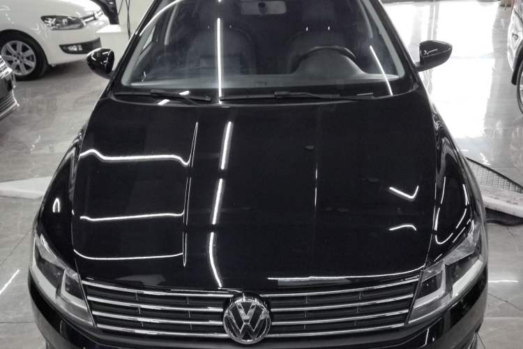 Used Volkswagen Lavida 2017 1.6L Manual Comfort Edition Front