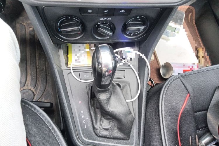 Used Volkswagen Lavida 2017 1.6L Automatic Fashion Edition Gear Lever