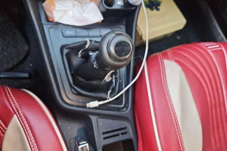 Used Volkswagen Lavida 2017 1.6L Manual Fashion Edition Gear Lever