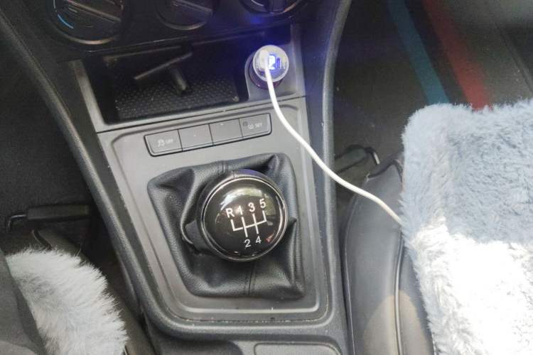 Used Volkswagen Lavida 2017 1.6L Manual Fashion Edition Gear Lever