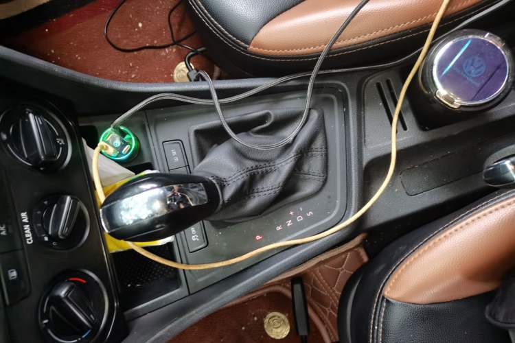 Used Volkswagen Lavida 2017 1.6L Automatic Fashion Edition Gear Lever