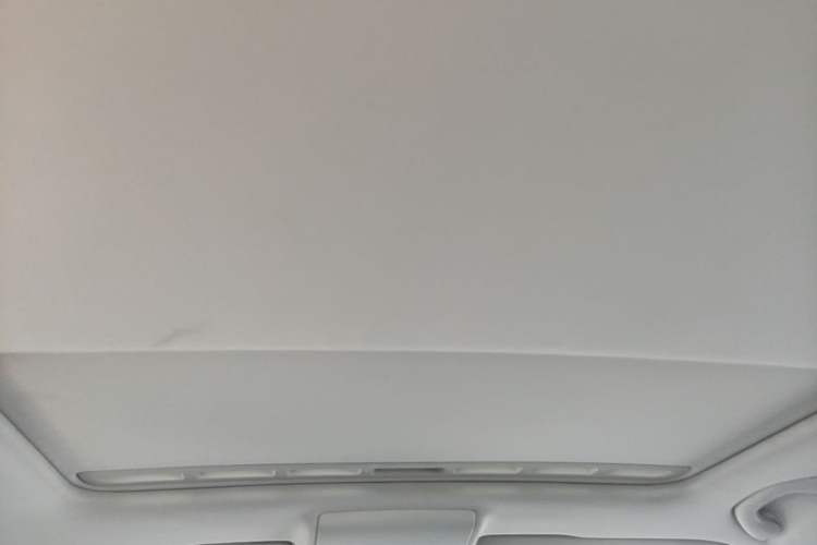 Used Volkswagen Lavida 2017 1.6L Automatic Comfort Edition Headliner