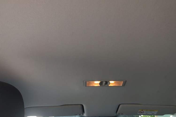 Used Volkswagen Lavida 2017 1.6L Manual Fashion Edition Headliner