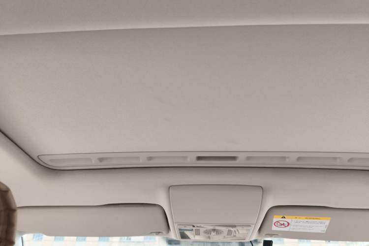 Used Volkswagen Lavida 2017 1.6L Automatic Comfort Edition Headliner