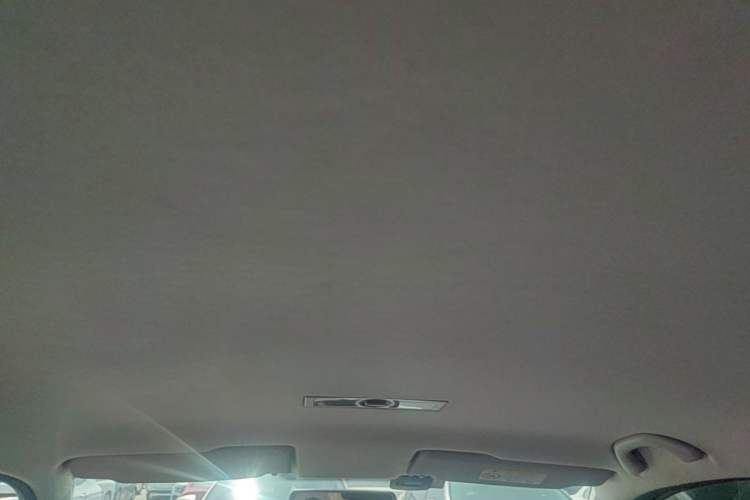 Used Volkswagen Lavida 2017 1.6L Automatic Fashion Edition Headliner