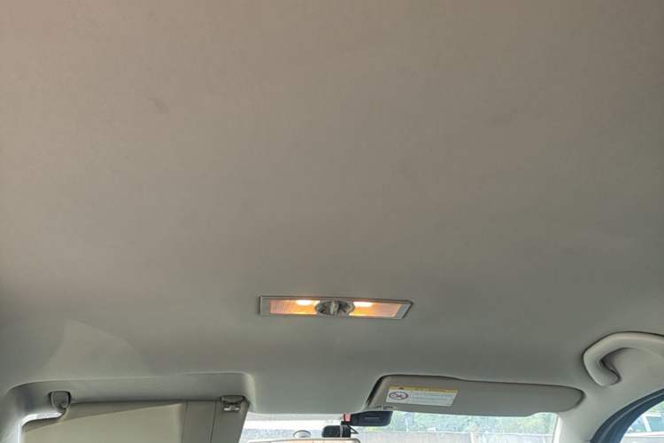 Used Volkswagen Lavida 2017 1.6L Manual Fashion Edition Headliner