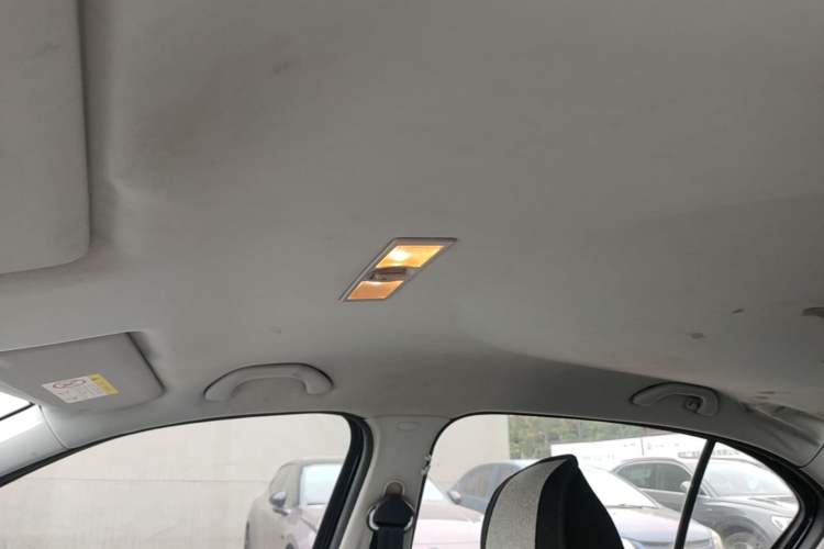 Used Volkswagen Lavida 2017 1.6L Automatic Fashion Edition Headliner