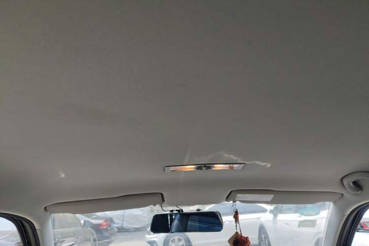 Used Volkswagen Lavida 2017 1.6L Manual Fashion Edition Headliner