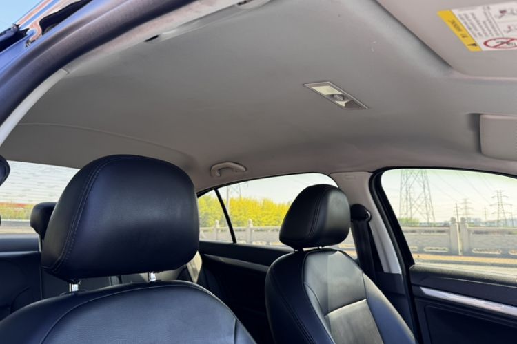Used Volkswagen Lavida 2017 1.6L Automatic Fashion Edition Headliner
