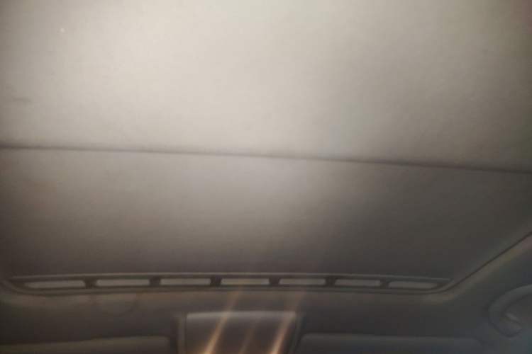 Used Volkswagen Lavida 2017 1.6L Automatic Comfort Edition Headliner