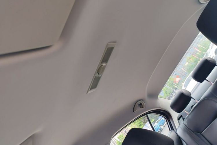 Used Volkswagen Lavida 2017 1.6L Automatic Comfort Edition Headliner