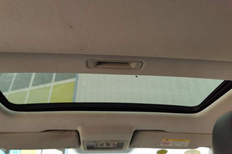 Used Volkswagen Lavida 2017 1.6L Automatic Comfort Edition Headliner