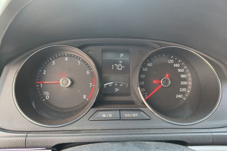 Used Volkswagen Lavida 2017 1.6L Automatic Comfort Edition Instrument Cluster