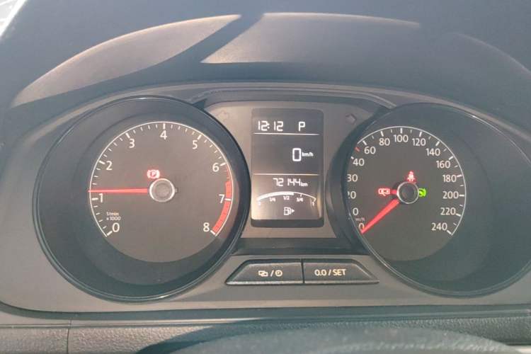 Used Volkswagen Lavida 2017 1.6L Automatic Fashion Edition Instrument Cluster
