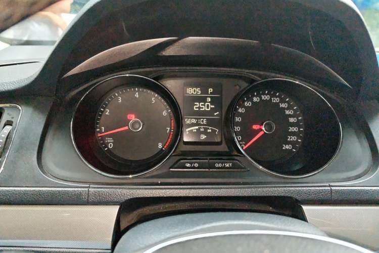 Used Volkswagen Lavida 2017 230TSI DSG Comfort Edition Instrument Cluster