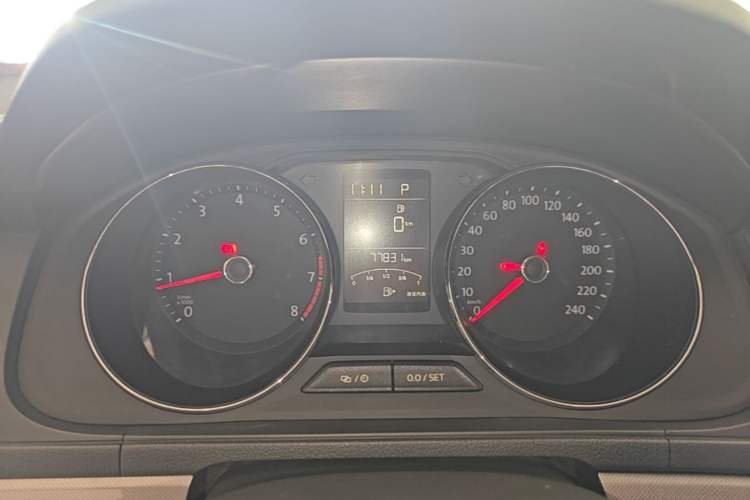 Used Volkswagen Lavida 2017 1.6L Automatic Comfort Edition Instrument Cluster
