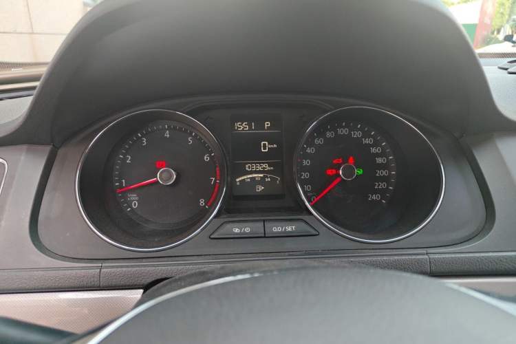 Used Volkswagen Lavida 2017 1.6L Automatic Comfort Edition Instrument Cluster
