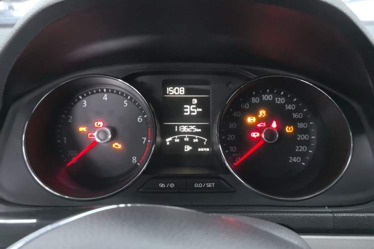 Used Volkswagen Lavida 2017 1.6L Manual Comfort Edition Instrument Cluster