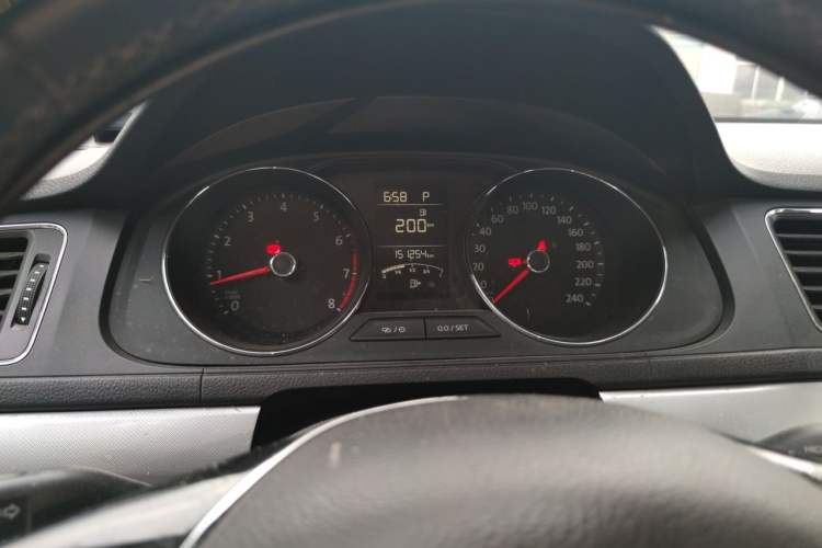 Used Volkswagen Lavida 2017 230TSI DSG Comfort Edition Instrument Cluster