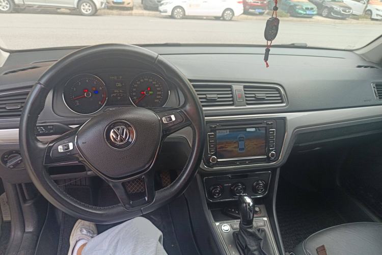 Used Volkswagen Lavida 2017 230TSI DSG Comfort Edition Interior 2