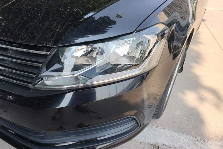 Used Volkswagen Lavida 2017 1.6L Manual Fashion Edition Left Front Headlight