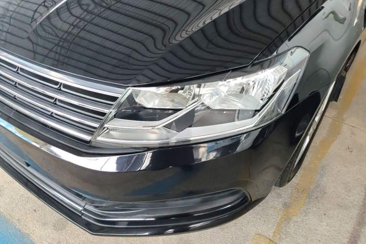 Used Volkswagen Lavida 2017 1.6L Automatic Fashion Edition Left Front Headlight