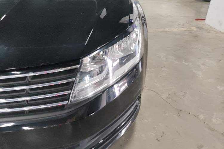 Used Volkswagen Lavida 2017 1.6L Automatic Fashion Edition Left Front Headlight