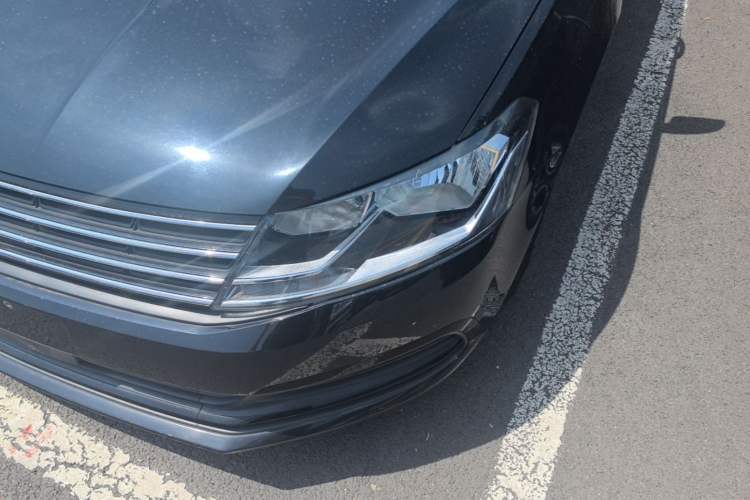 Used Volkswagen Lavida 2017 1.6L Automatic Fashion Edition Left Front Headlight