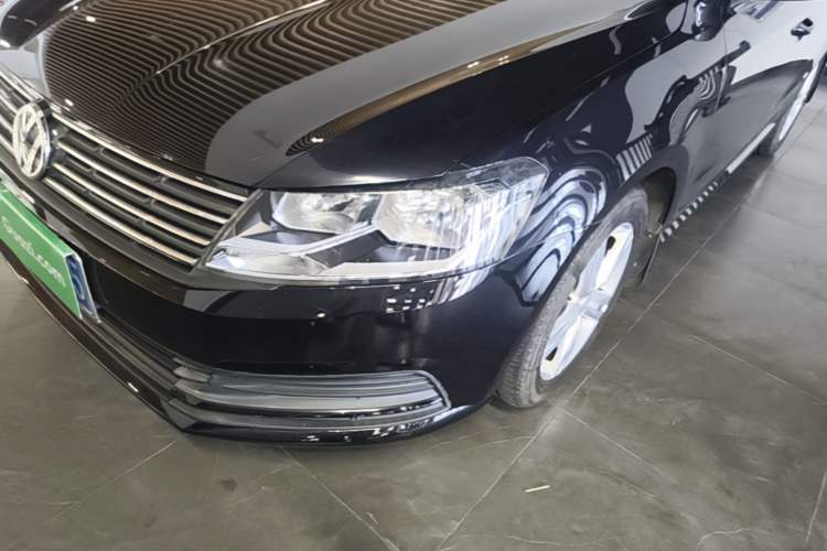 Used Volkswagen Lavida 2017 1.6L Manual Fashion Edition Left Front Headlight