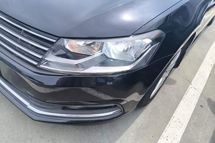Used Volkswagen Lavida 2017 1.6L Automatic Comfort Edition Left Front Headlight