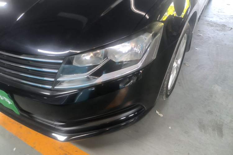 Used Volkswagen Lavida 2017 1.6L Manual Fashion Edition Left Front Headlight