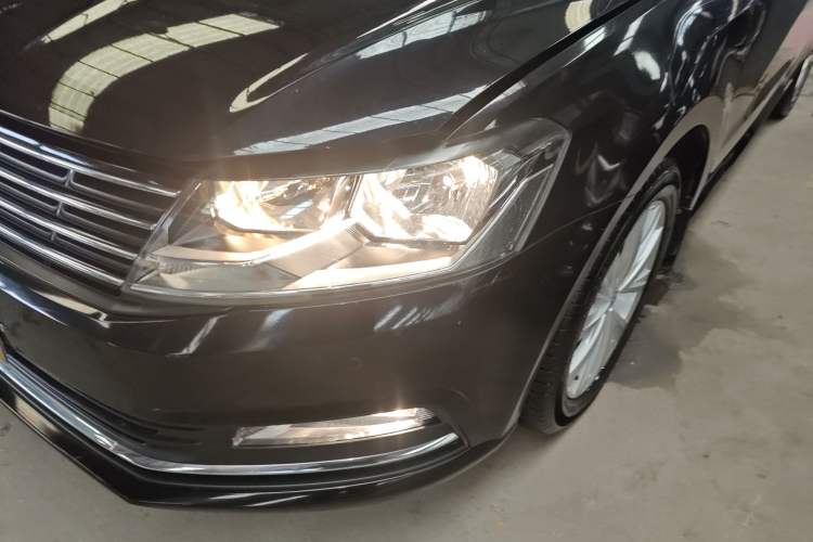 Used Volkswagen Lavida 2017 1.6L Automatic Comfort Edition Left Front Headlight