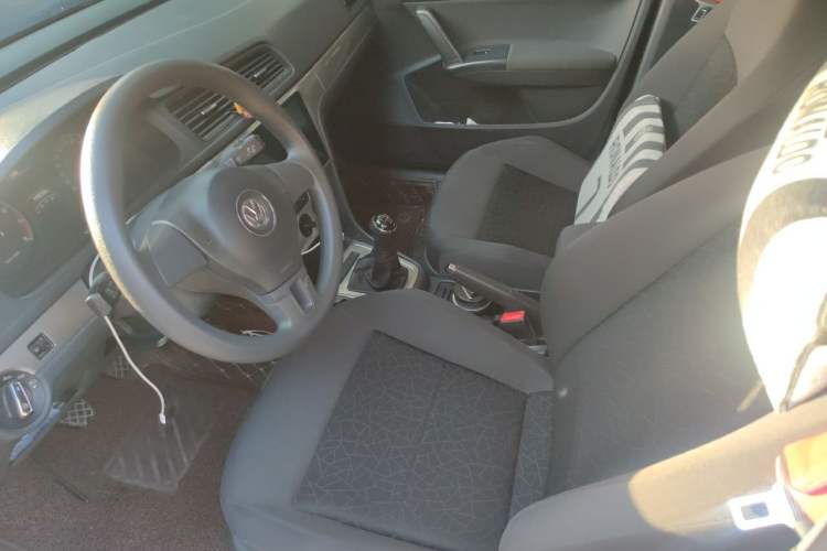 Used Volkswagen Lavida 2017 1.6L Manual Fashion Edition Left Front Seat