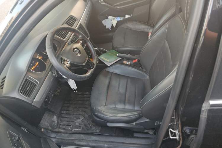 Used Volkswagen Lavida 2017 1.6L Automatic Comfort Edition Left Front Seat