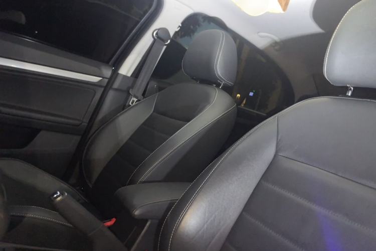 Used Volkswagen Lavida 2017 1.6L Automatic Comfort Edition Left Front Seat