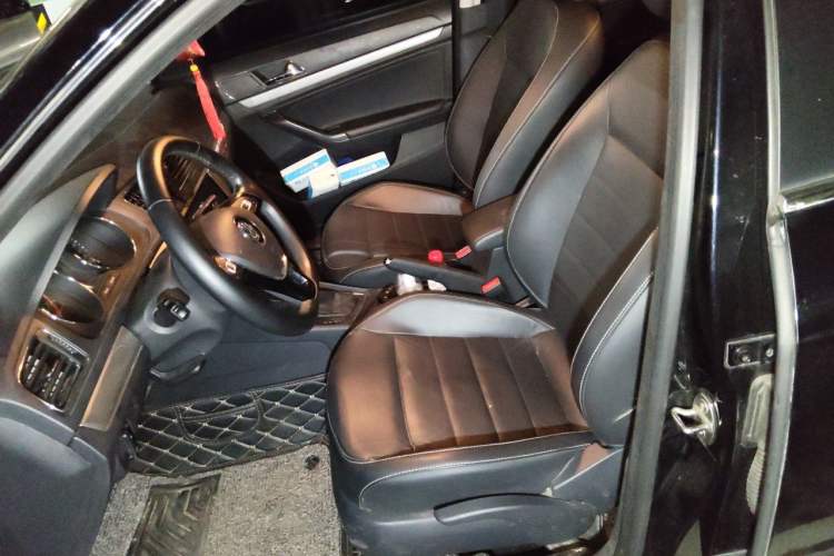 Used Volkswagen Lavida 2017 1.6L Automatic Comfort Edition Left Front Seat