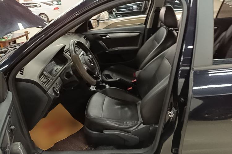 Used Volkswagen Lavida 2017 1.6L Automatic Fashion Edition Left Front Seat