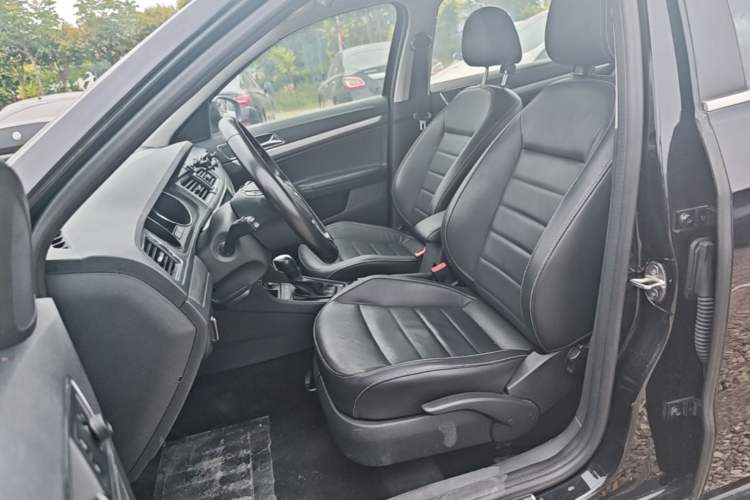 Used Volkswagen Lavida 2017 1.6L Automatic Comfort Edition Left Front Seat