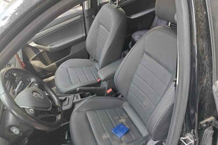 Used Volkswagen Lavida 2017 1.6L Automatic Comfort Edition Left Front Seat