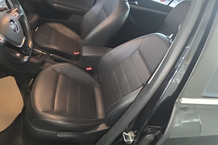 Used Volkswagen Lavida 2017 1.6L Automatic Comfort Edition Left Front Seat
