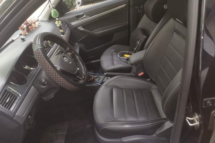 Used Volkswagen Lavida 2017 230TSI DSG Comfort Edition Left Front Seat