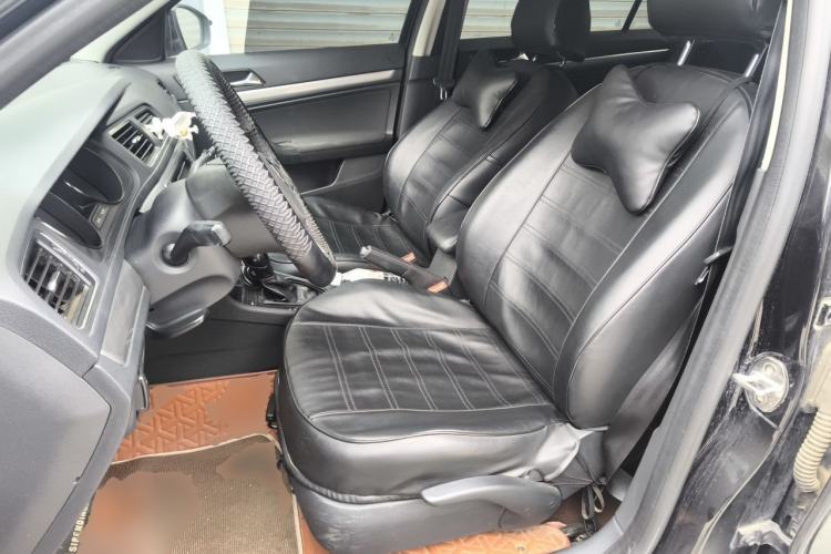 Used Volkswagen Lavida 2017 1.6L Automatic Fashion Edition Left Front Seat