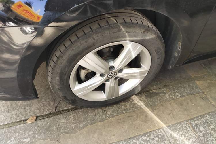 Used Volkswagen Lavida 2017 1.6L Manual Fashion Edition Left Front Wheel Hub