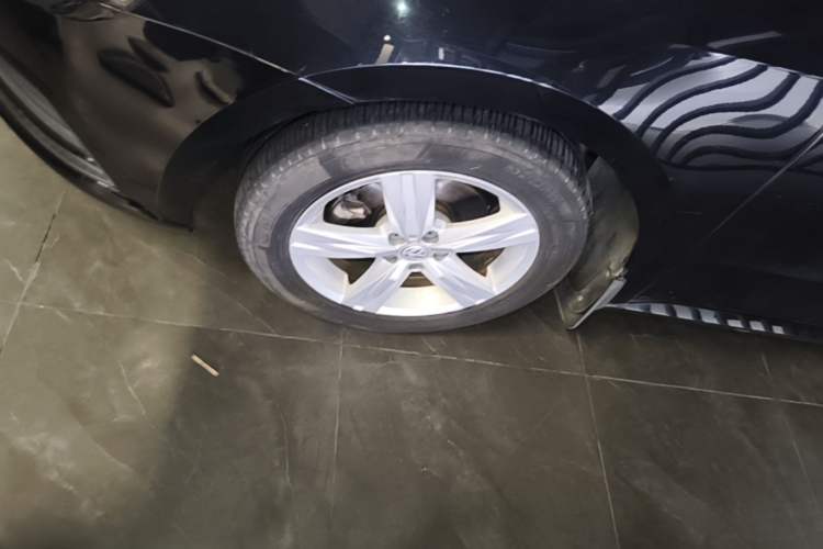 Used Volkswagen Lavida 2017 1.6L Manual Fashion Edition Left Front Wheel Hub