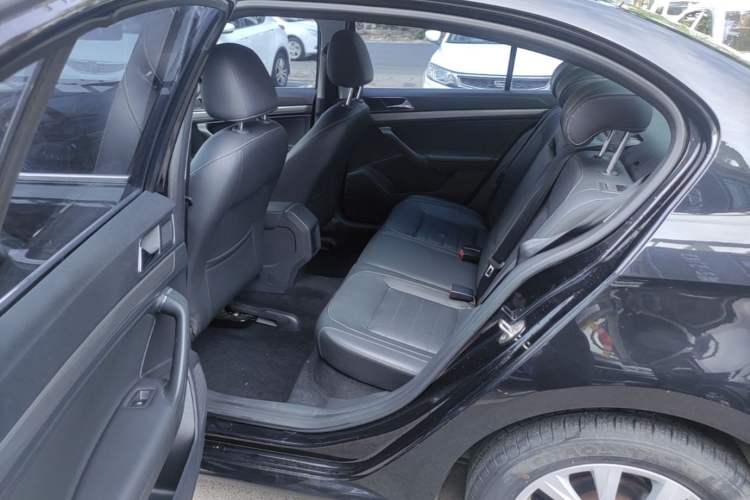 Used Volkswagen Lavida 2017 1.6L Automatic Comfort Edition Left Rear Seat