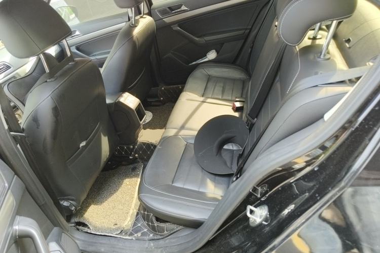 Used Volkswagen Lavida 2017 230TSI DSG Comfort Edition Left Rear Seat