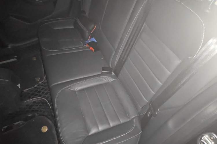 Used Volkswagen Lavida 2017 230TSI DSG Comfort Edition Left Rear Seat