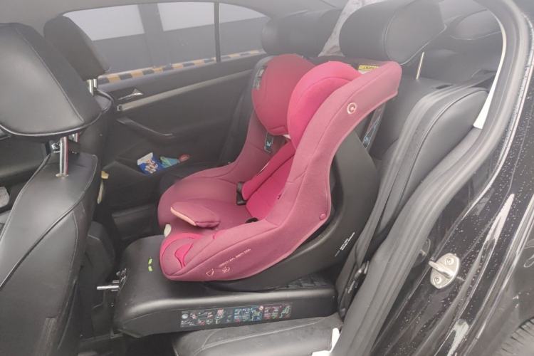 Used Volkswagen Lavida 2017 1.6L Automatic Fashion Edition Left Rear Seat