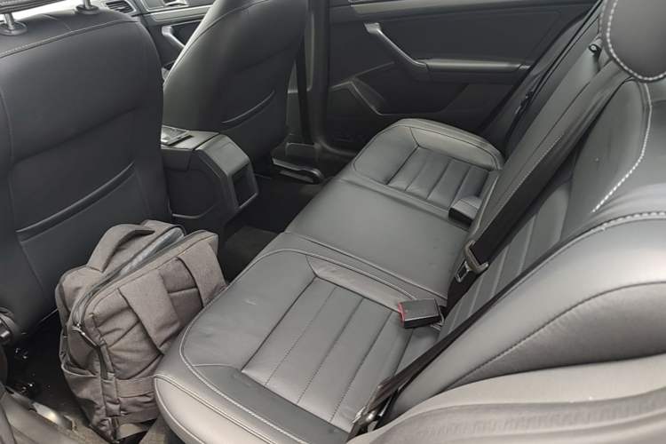 Used Volkswagen Lavida 2017 230TSI DSG Comfort Edition Left Rear Seat